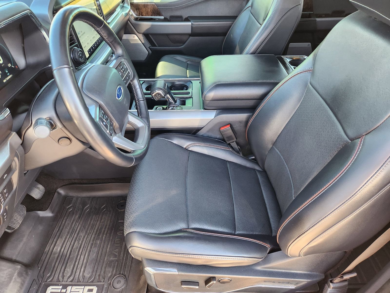 Used 2021 Ford F150 Lariat w/ Equipment Group 502A High image 16