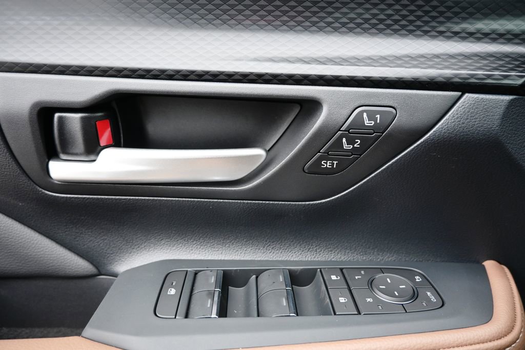 New 2026 Toyota Grand Highlander AWD Hybrid image 31