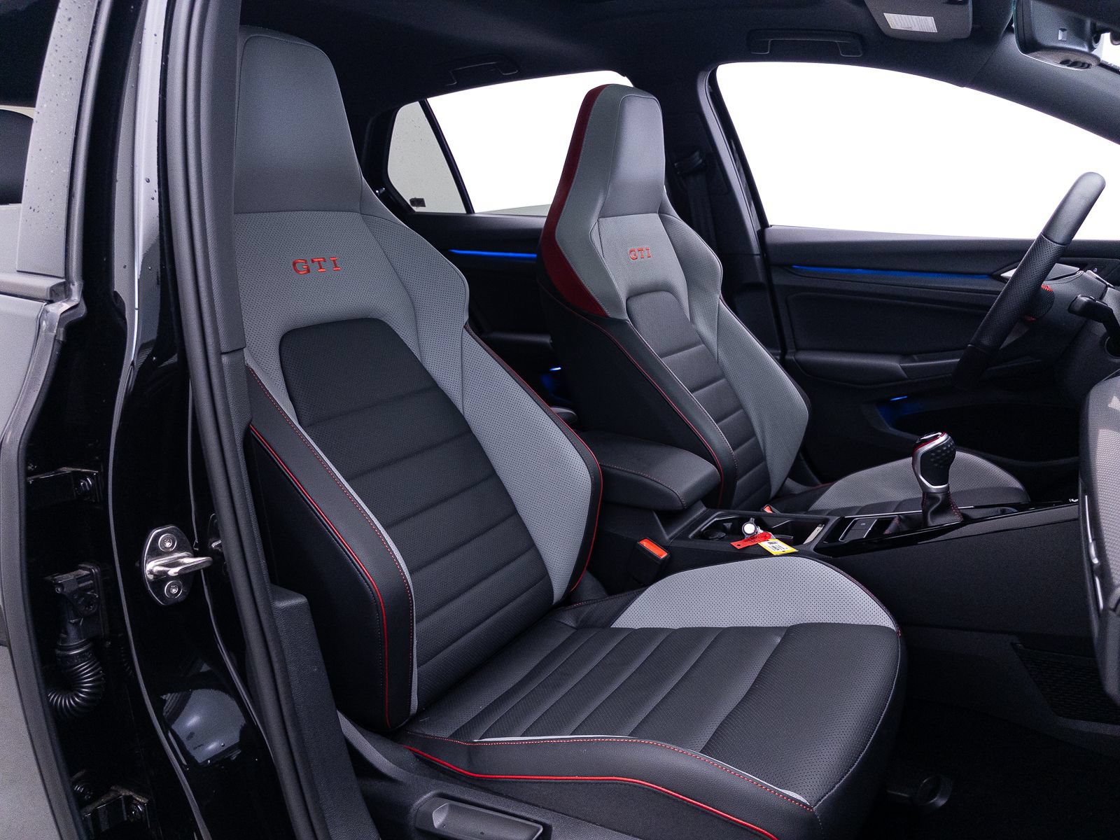 Used 2024 Volkswagen GTI SE FWD image 41