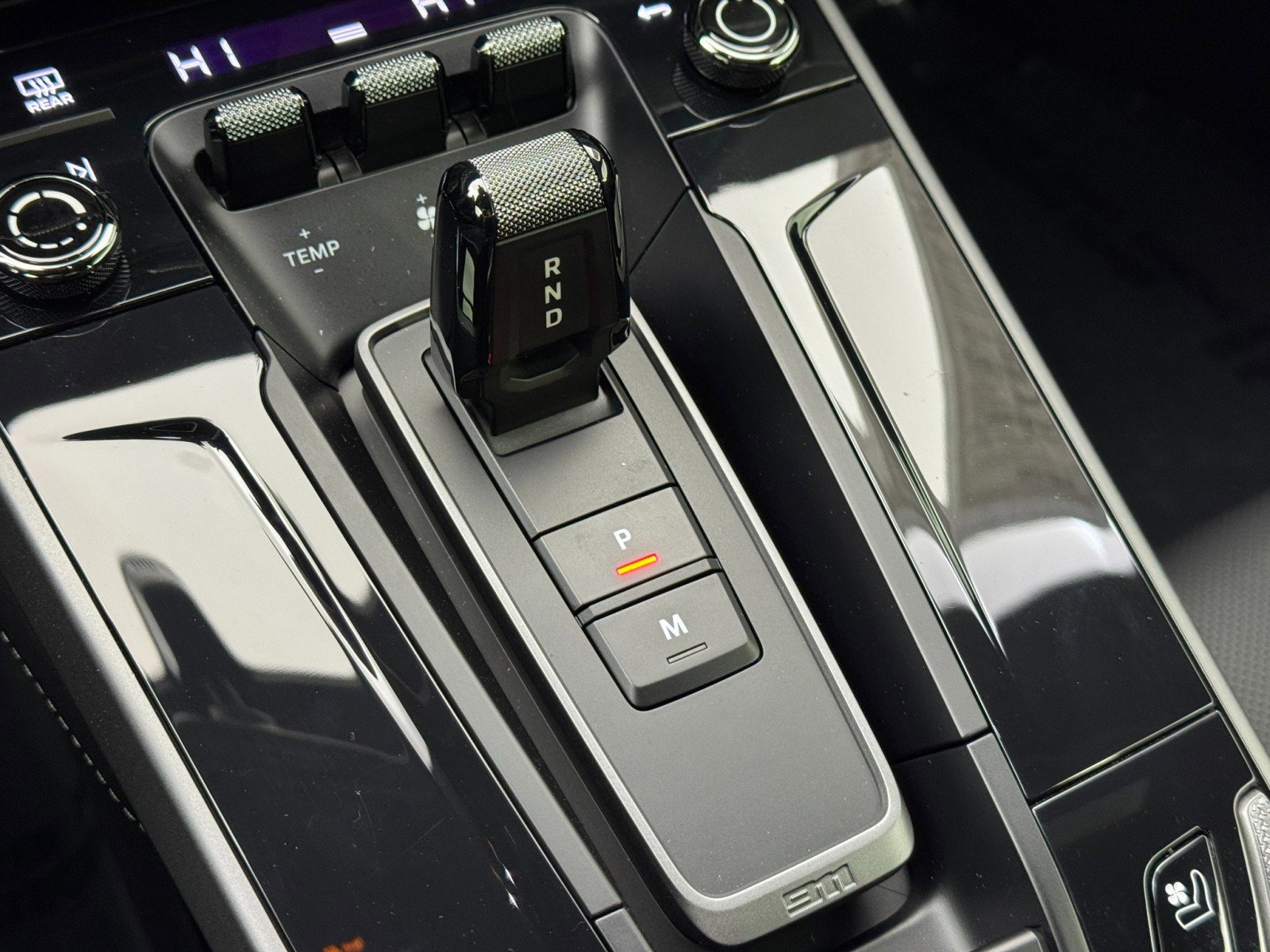 Used 2025 Porsche 911 Carrera image 36