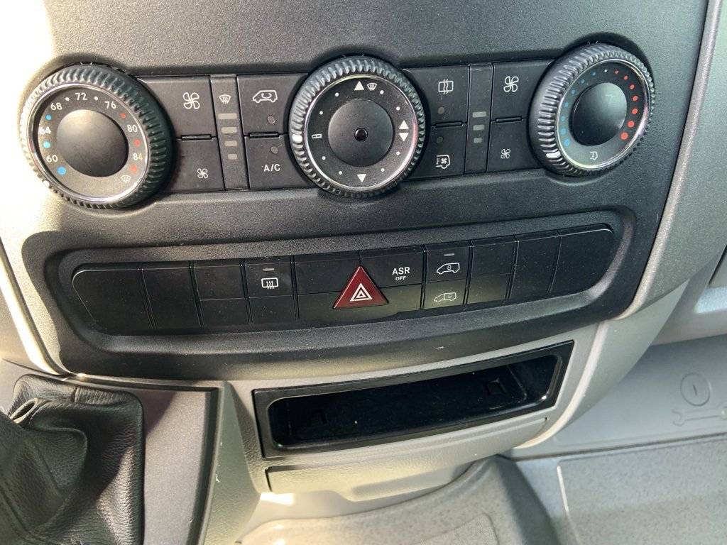 Used 2016 Mercedes-Benz Sprinter 2500 image 12
