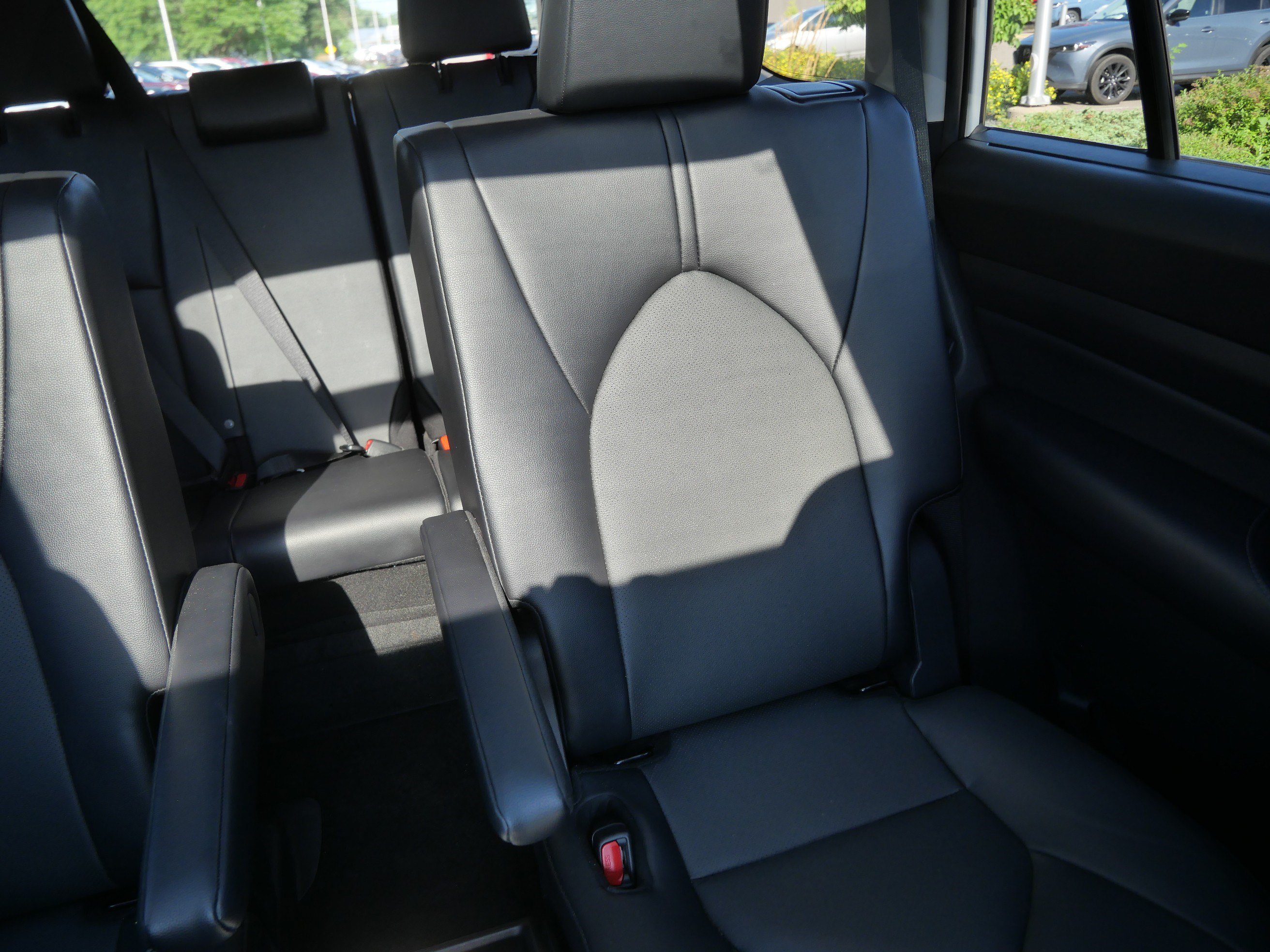 Certified 2025 Toyota Grand Highlander AWD image 15