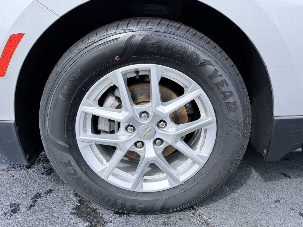 Used 2022 Chevrolet Equinox LT image 36