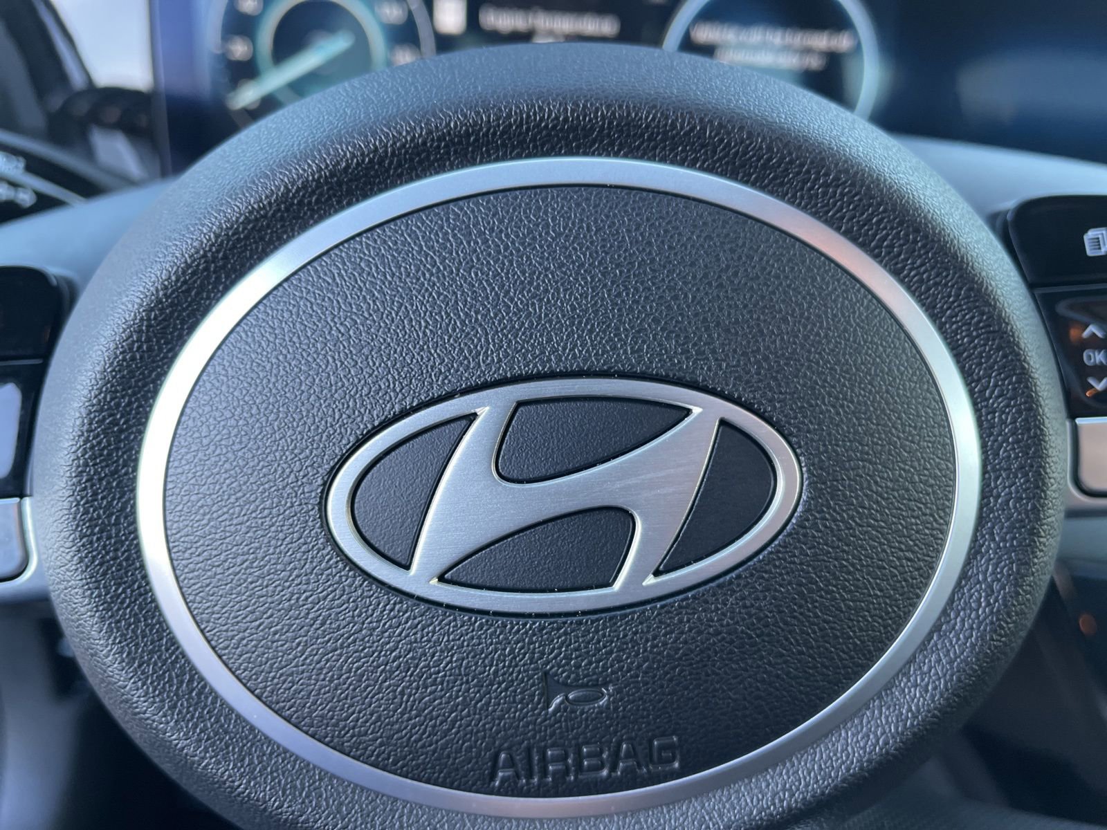 Certified 2025 Hyundai Elantra Limited image 31