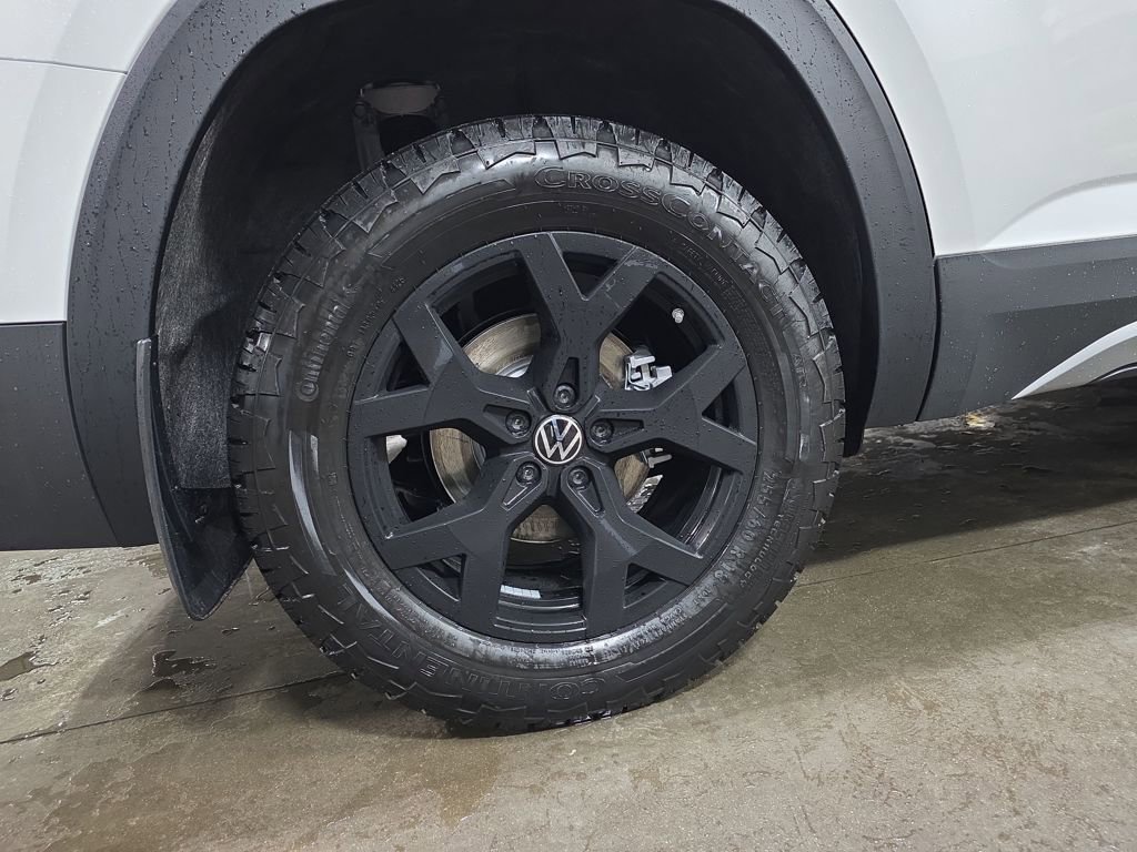 New 2026 Volkswagen Atlas Peak Edition AWD/4WD image 14