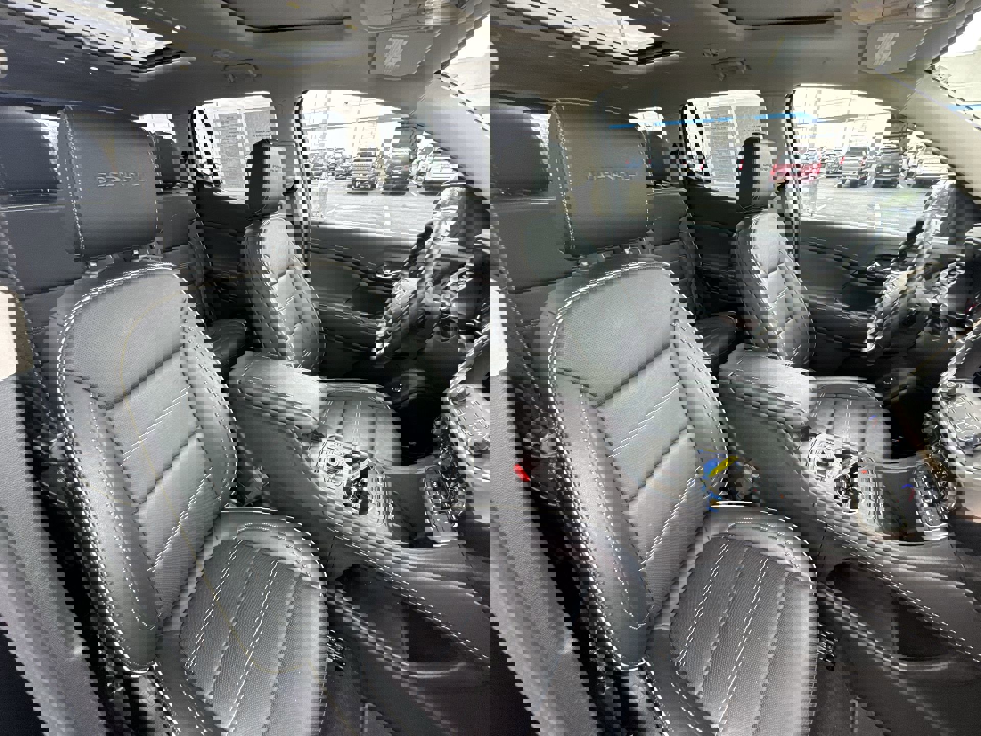 Certified 2023 GMC Acadia Denali w/ Denali Ultimate Package image 27