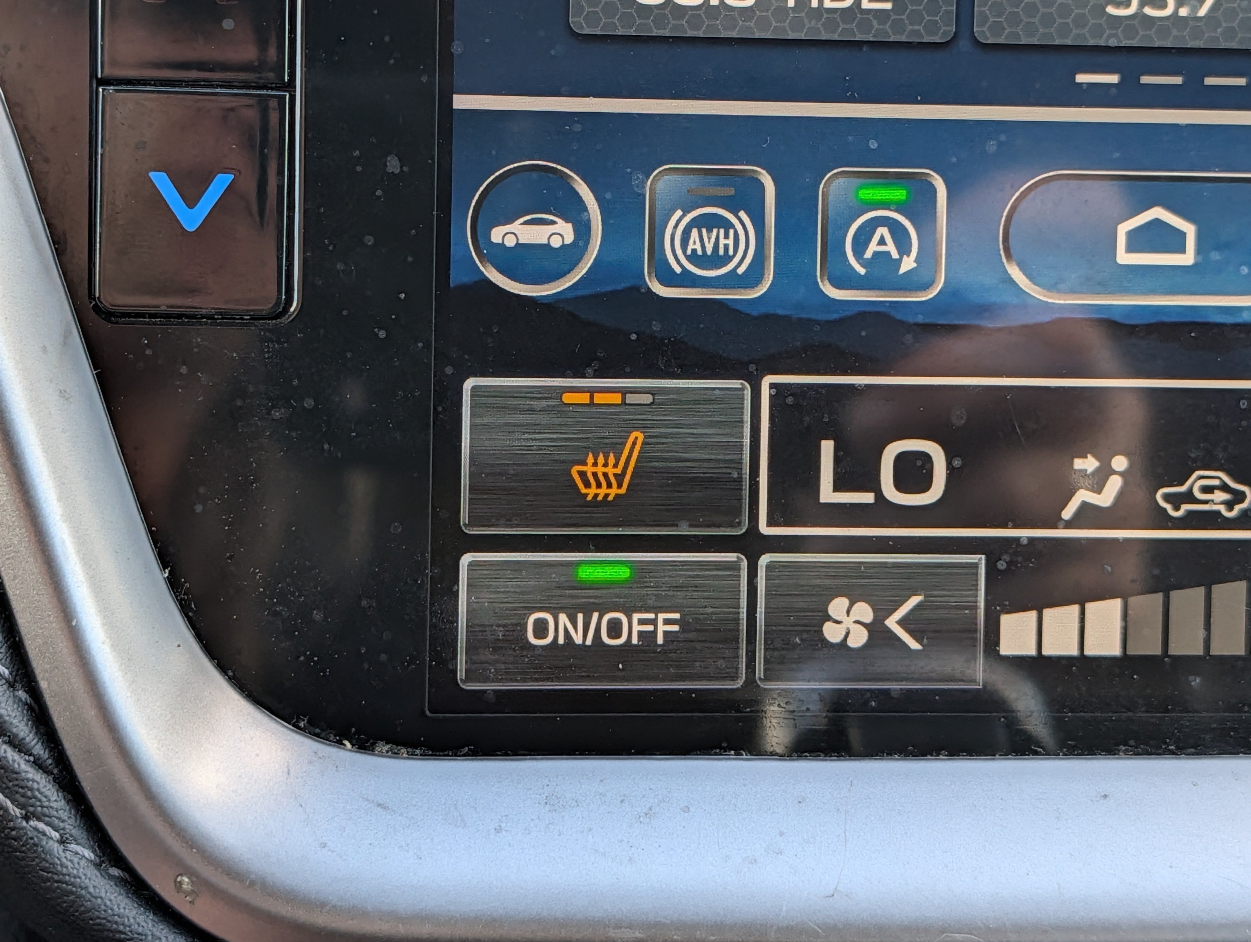 Used 2024 Subaru Outback Premium AWD/4WD image 28