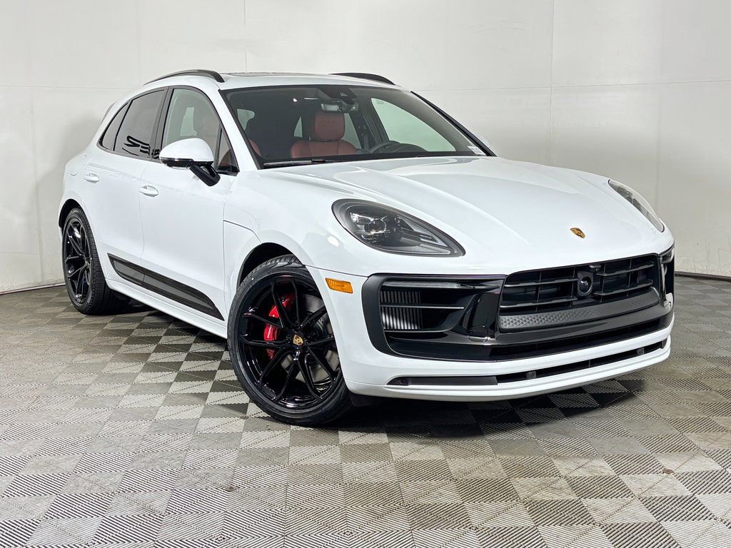 Used 2026 Porsche Macan GTS AWD/4WD image 9
