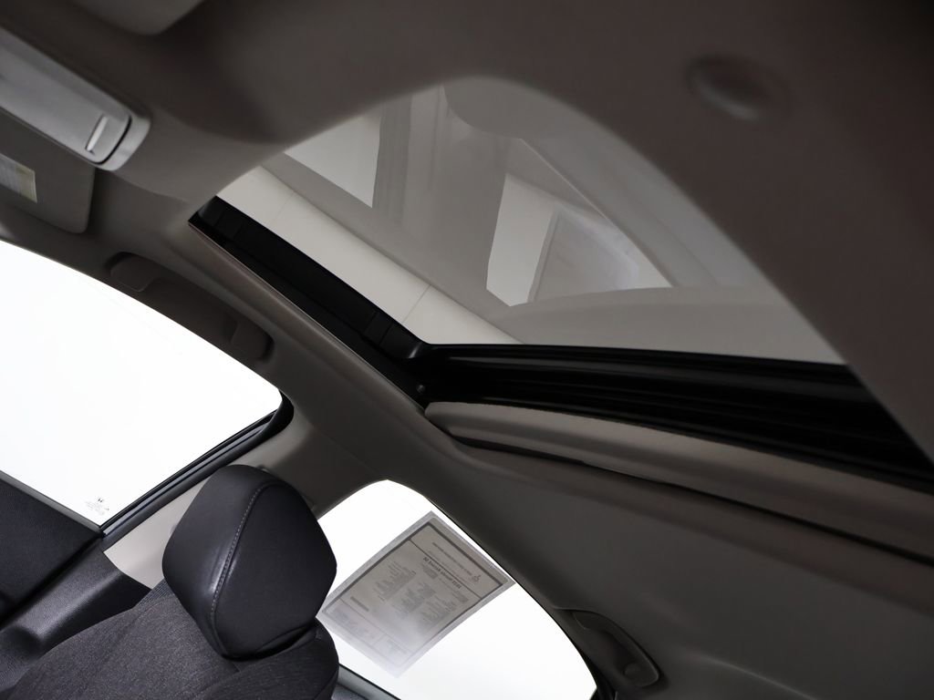 Used 2025 Honda Accord SE image 19