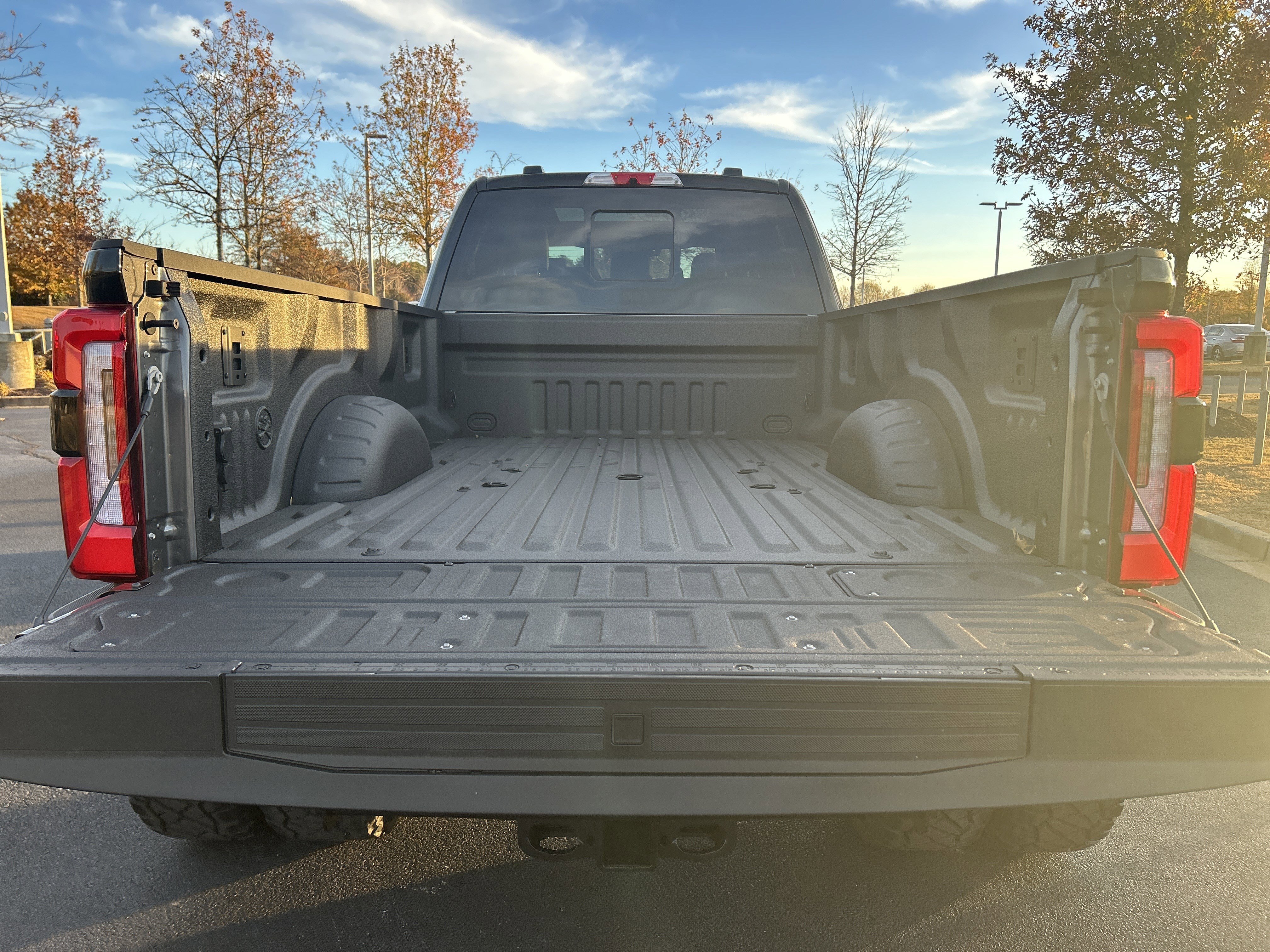 Used 2025 Ford F450 Platinum image 30