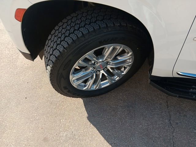 Used 2021 GMC Yukon SLT w/ SLT Premium Package image 43