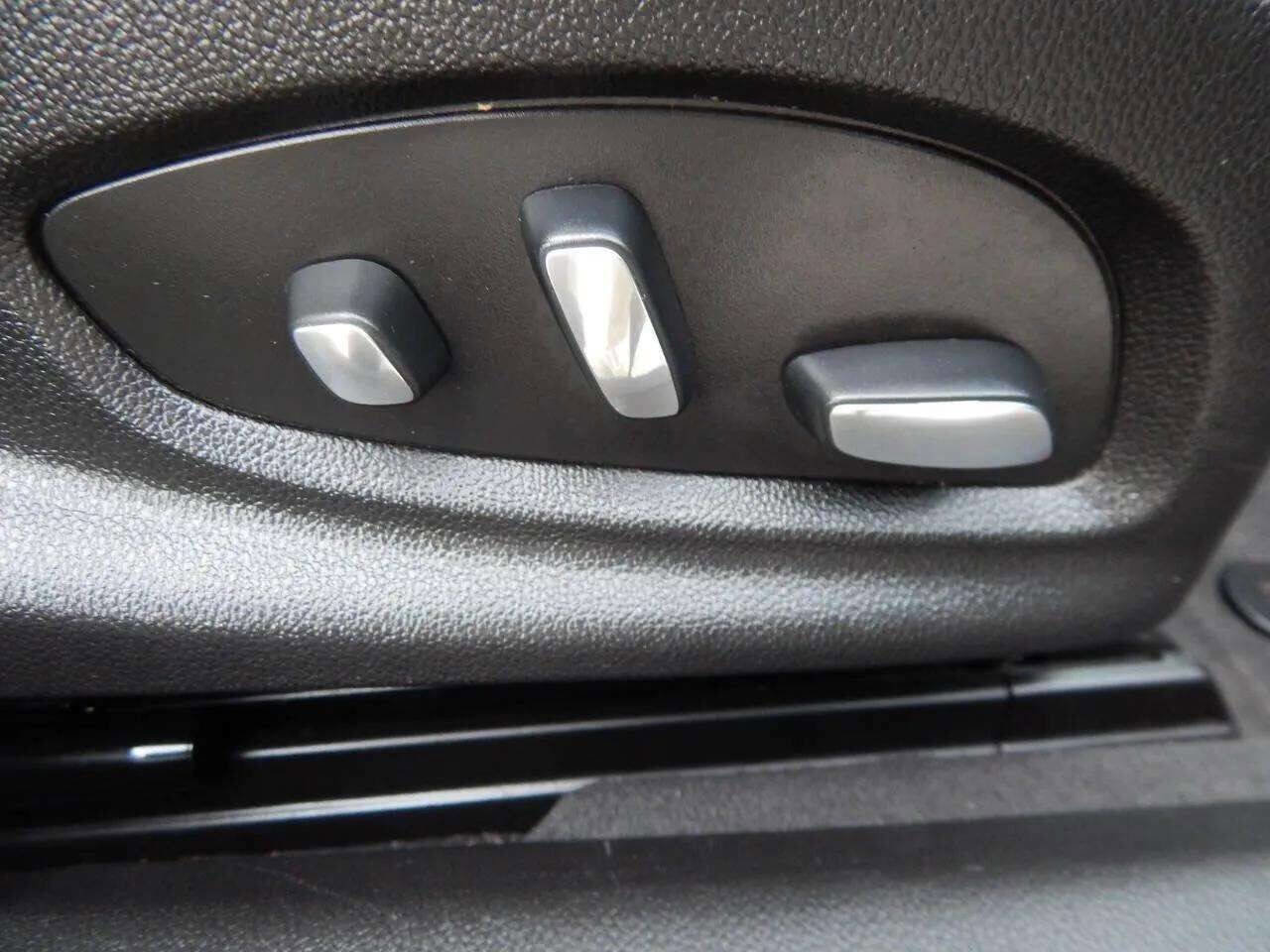 Used 2019 Cadillac XTS Luxury image 39