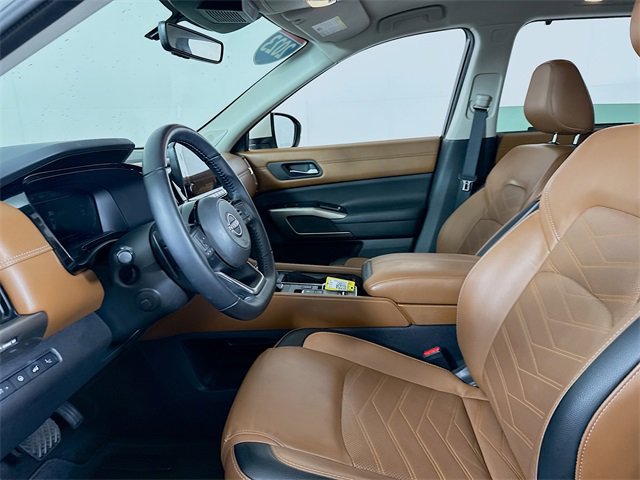 Certified 2023 Nissan Pathfinder Platinum image 6