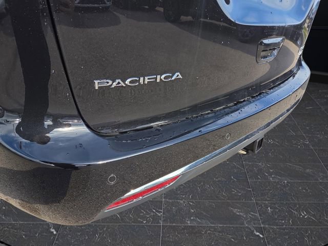 New 2026 Chrysler Pacifica Limited w/ Trailer Tow Group image 40