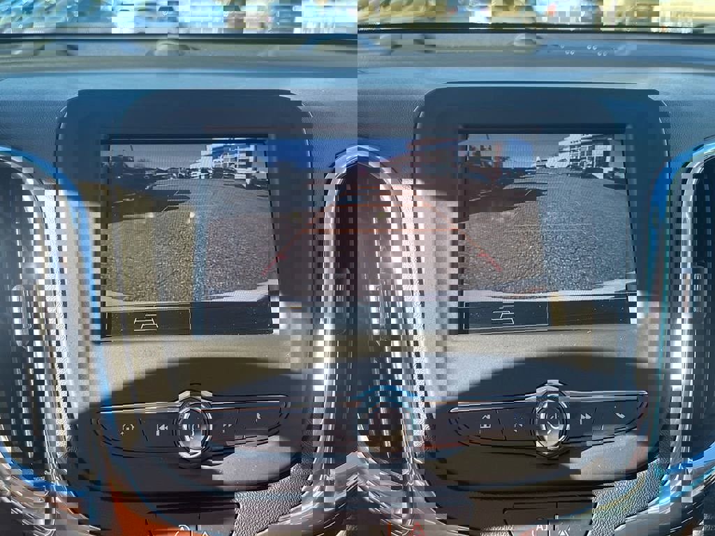 Used 2023 Chevrolet Equinox LT image 36