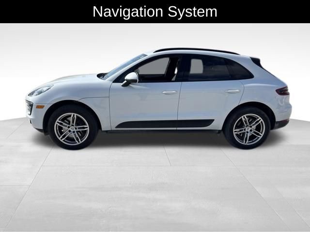 Used 2018 Porsche Macan Sport Edition image 2