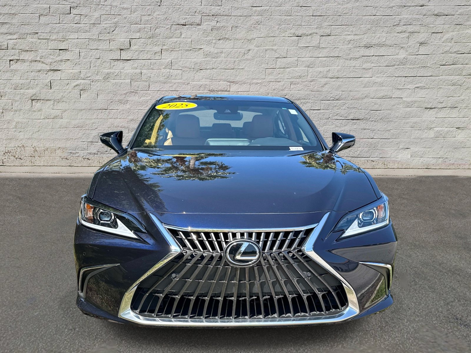 Used 2025 Lexus ES 350 w/ Premium Package FWD image 6