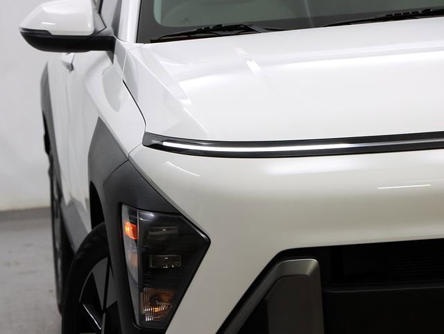 Used 2024 Hyundai Kona SEL w/ Convenience Package image 4