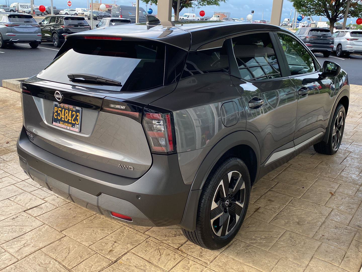 Certified 2025 Nissan Kicks SV AWD/4WD image 8