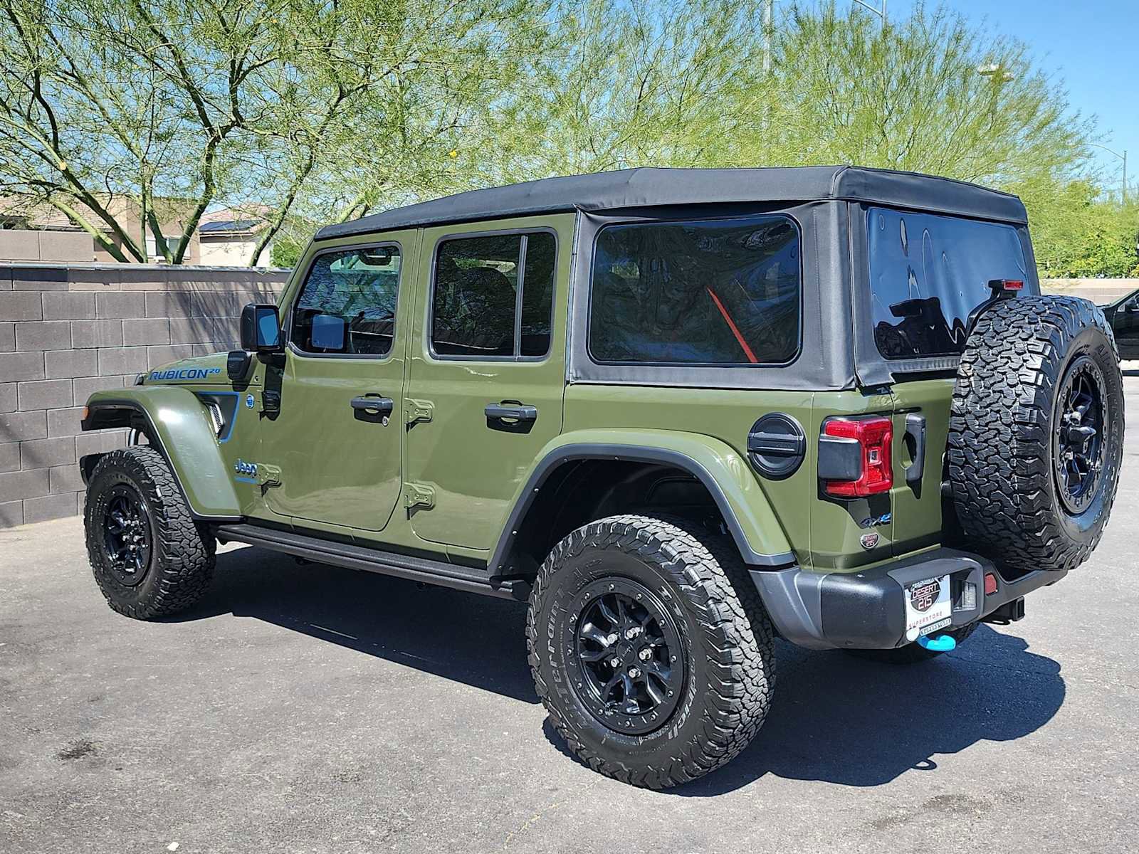 Used 2023 Jeep Wrangler Unlimited Rubicon 4xe AWD/4WD image 6