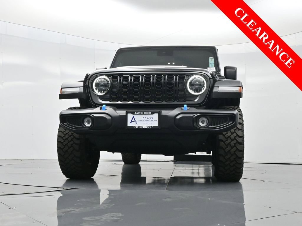 Used 2024 Jeep Wrangler Unlimited image 43