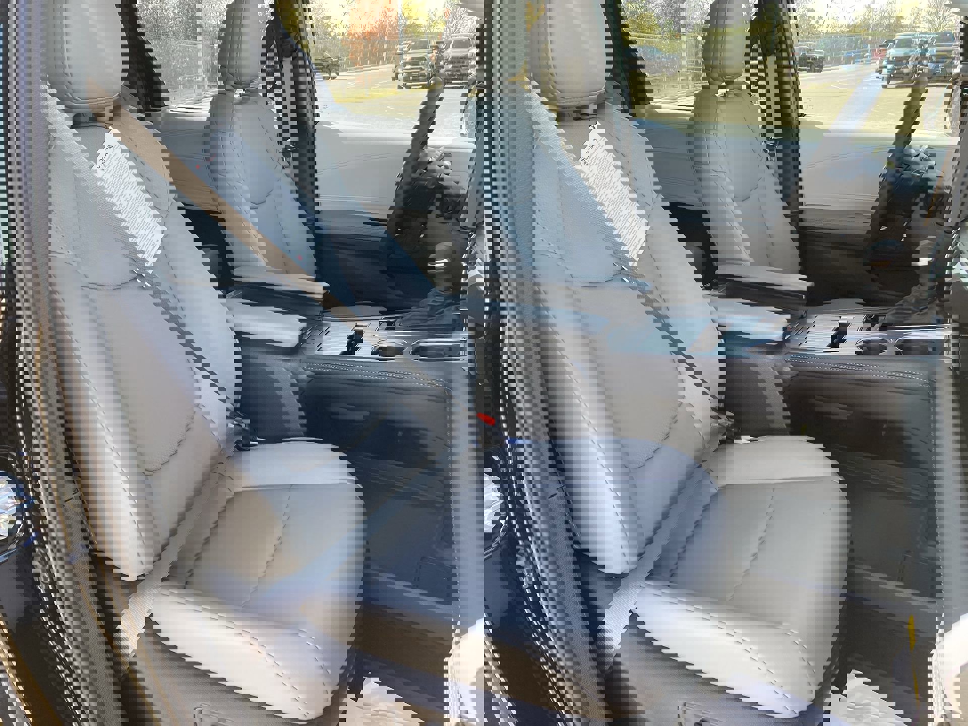 Certified 2025 Toyota Sienna XLE image 28