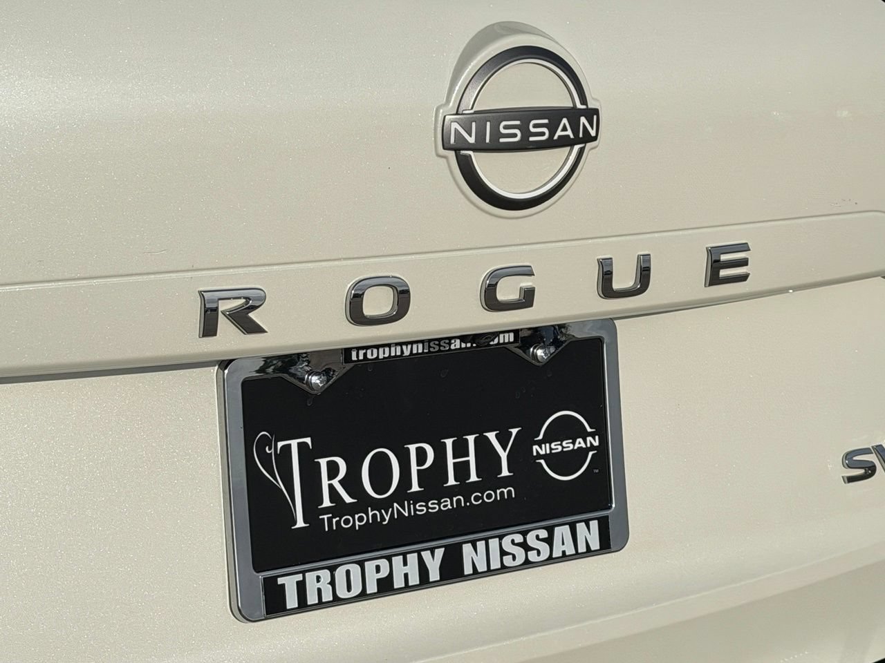 Certified 2023 Nissan Rogue SV FWD image 9
