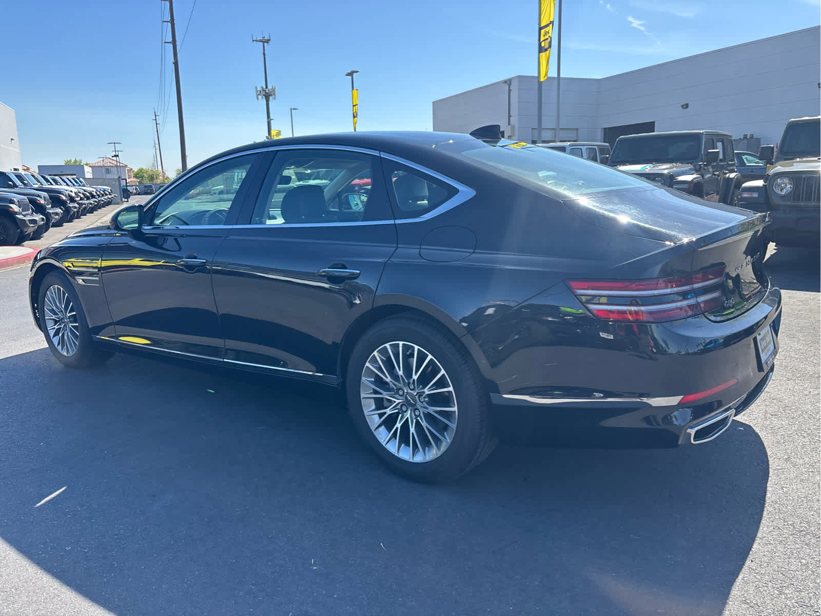 Used 2023 Genesis G80 2.5T image 7