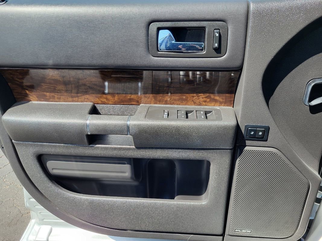 Used 2018 Ford Flex Limited image 10