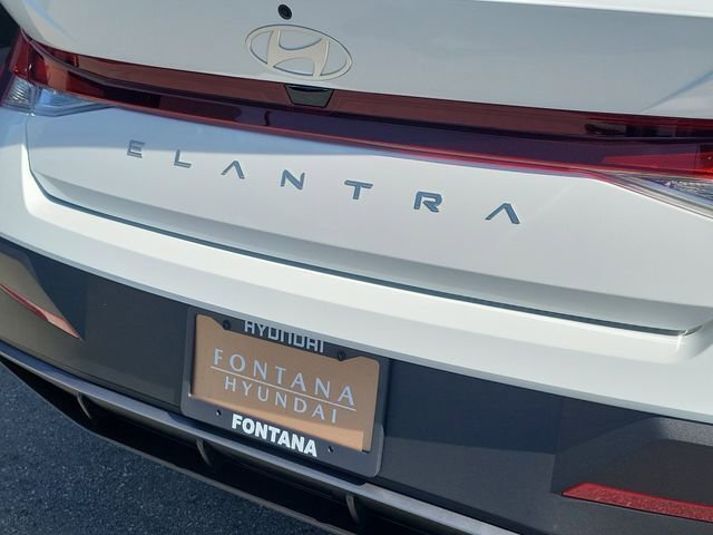 New 2026 Hyundai Elantra SE image 21