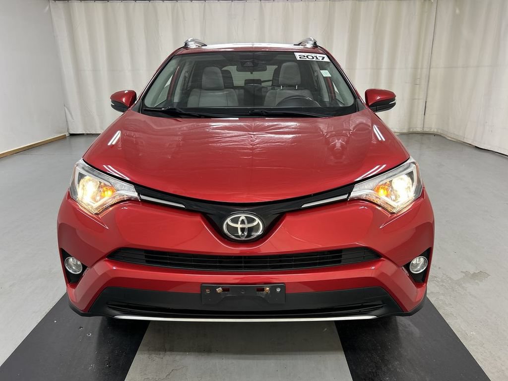 Used 2017 Toyota RAV4 XLE AWD/4WD image 3