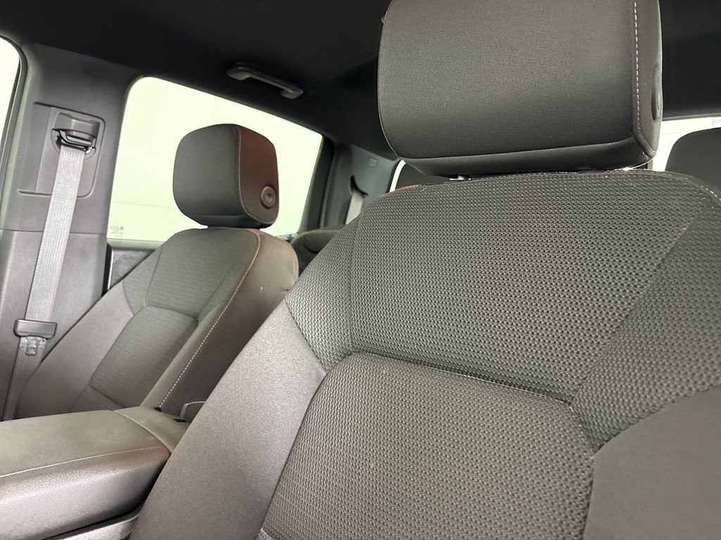 Used 2024 Chevrolet Colorado LT w/ LT Convenience Package image 10