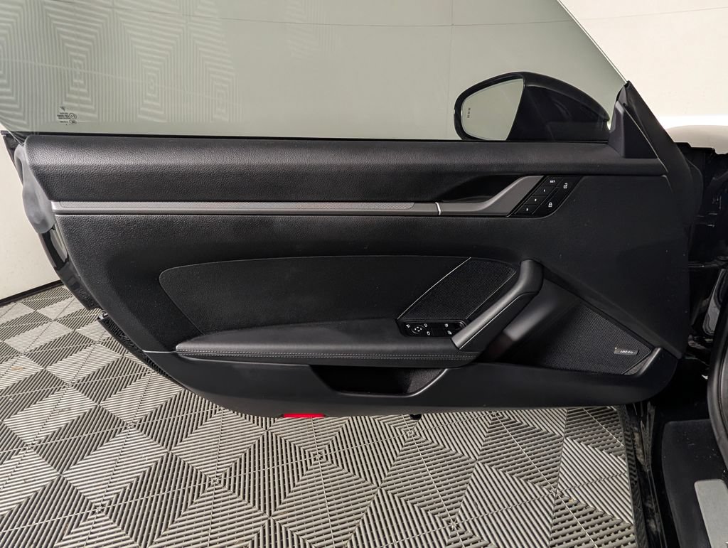 Certified 2025 Porsche 911 Carrera RWD image 24