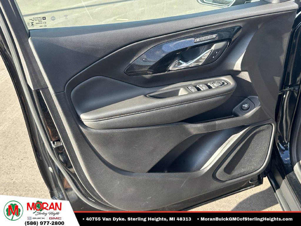 Certified 2024 GMC Terrain AT4 w/ Tech Package AWD/4WD image 16