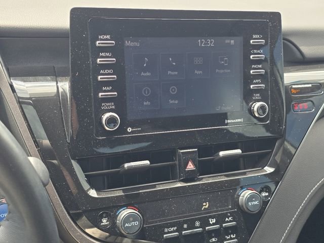 Used 2022 Toyota Camry SE FWD image 27