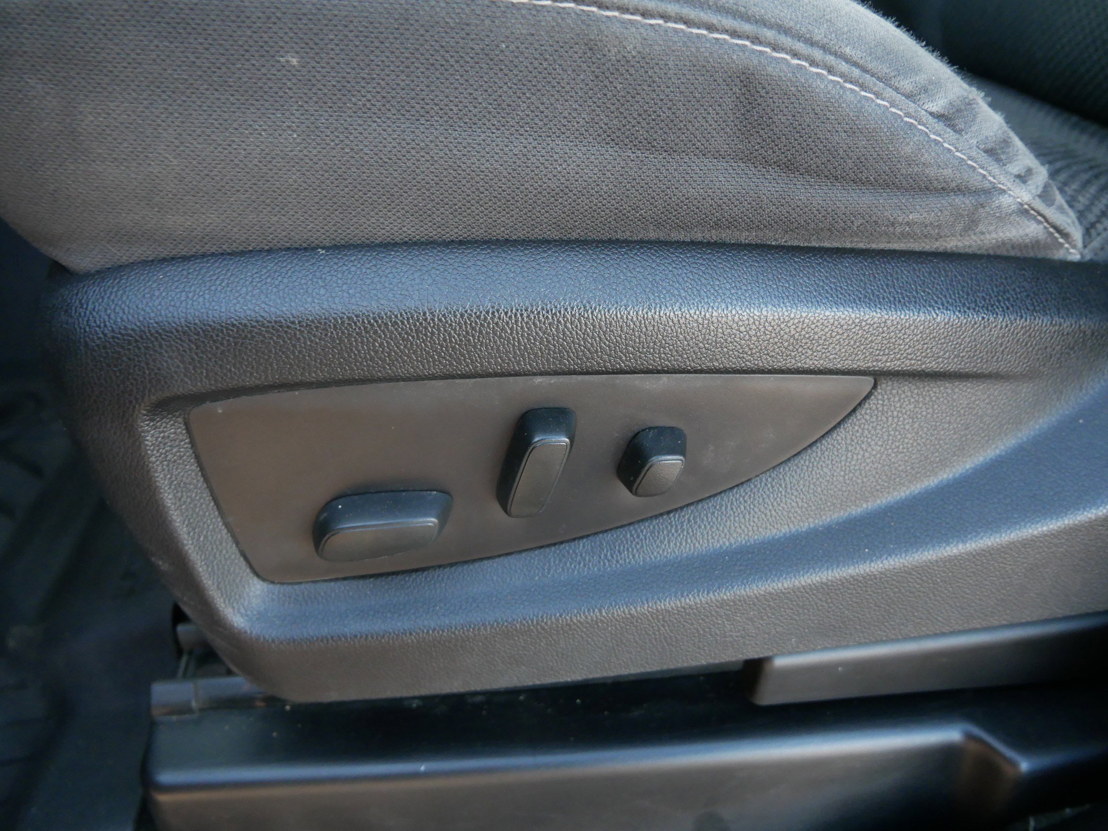 Used 2017 Chevrolet Silverado 1500 LT w/ All Star Edition image 24