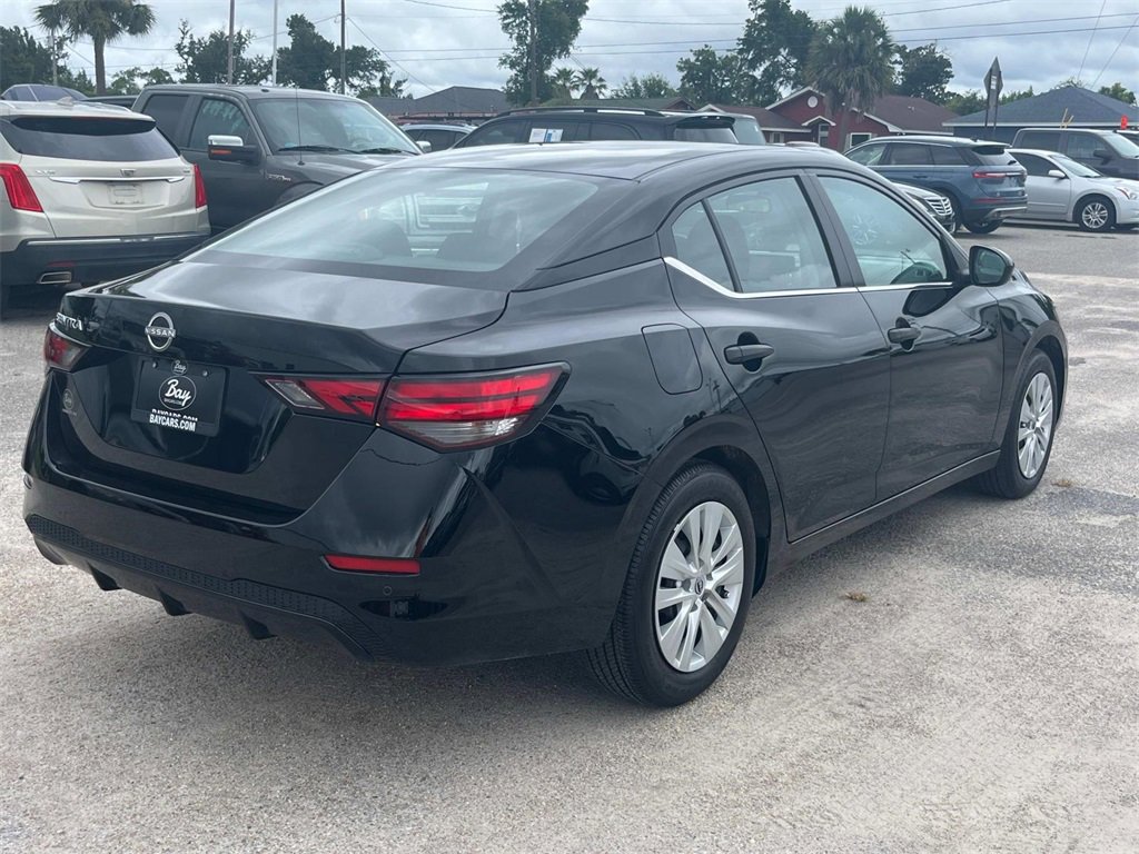 Used 2025 Nissan Sentra S image 5