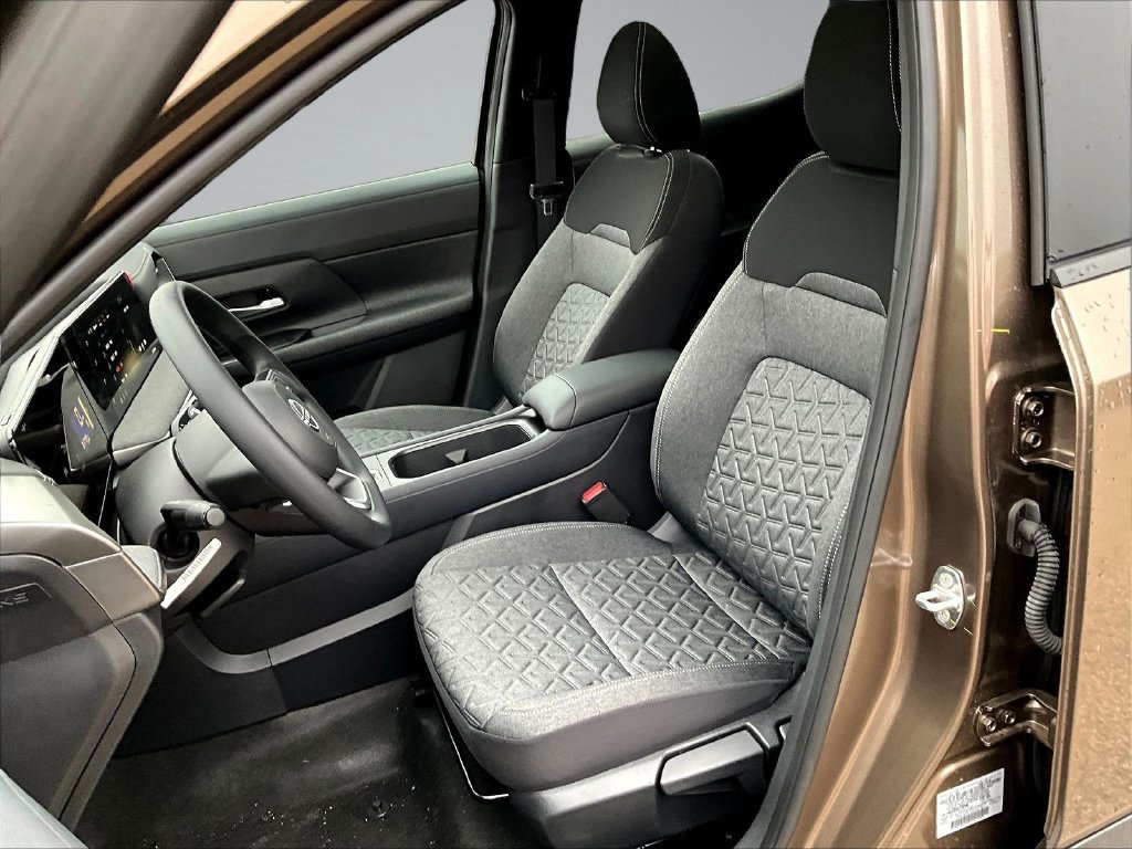 New 2026 Nissan Kicks SV w/ SV Premium Package AWD/4WD image 28