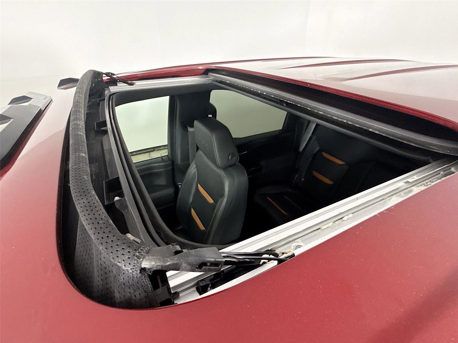 Used 2022 GMC Sierra 2500 AT4 w/ AT4 Premium Plus Package AWD/4WD image 24