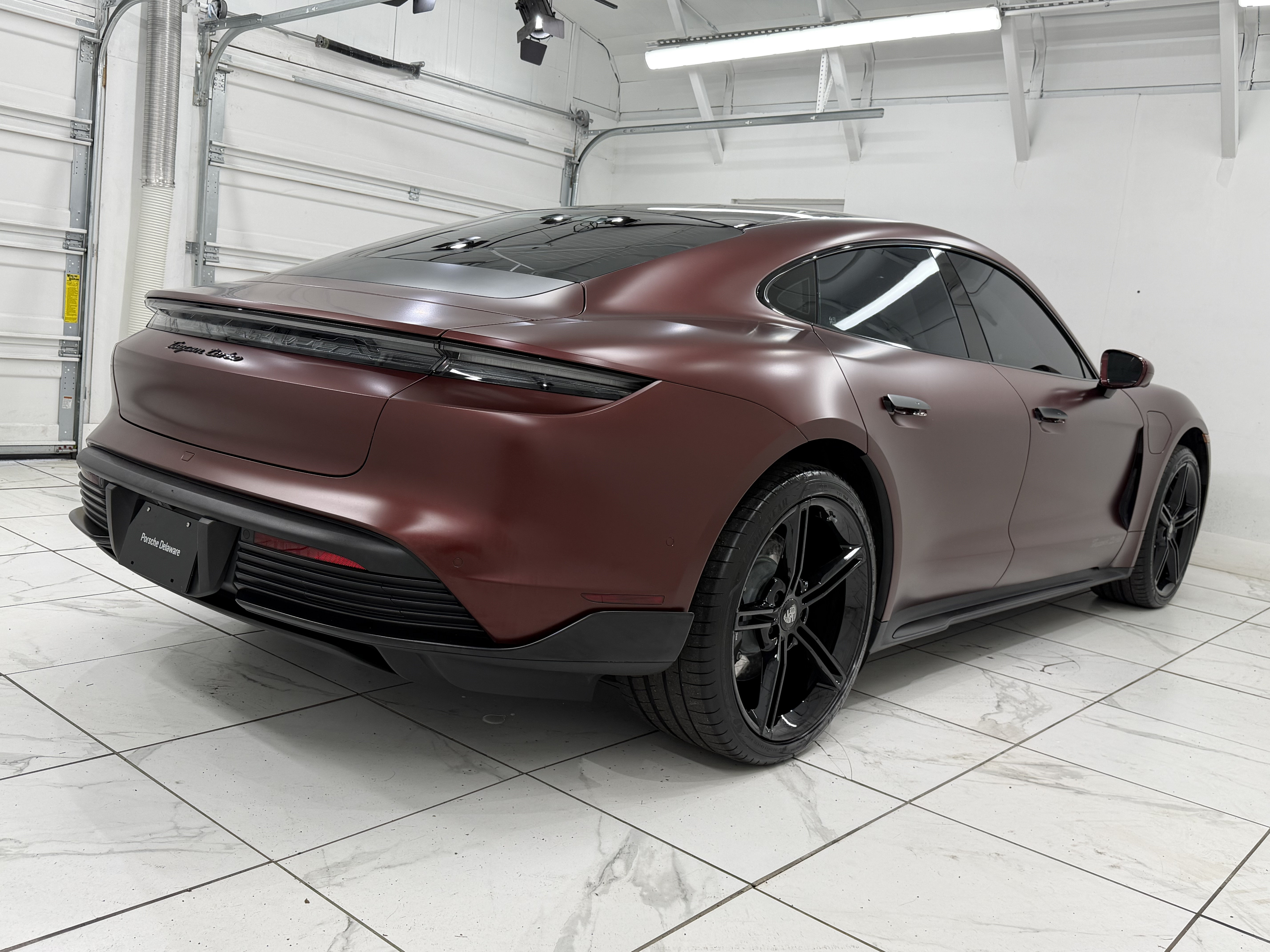 Certified 2022 Porsche Taycan Turbo AWD/4WD image 11