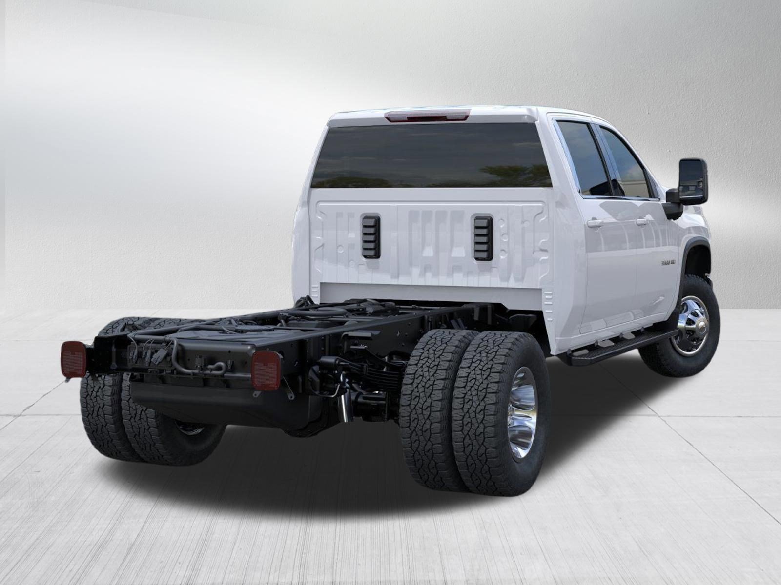 New 2026 Chevrolet Silverado 3500 LT image 5