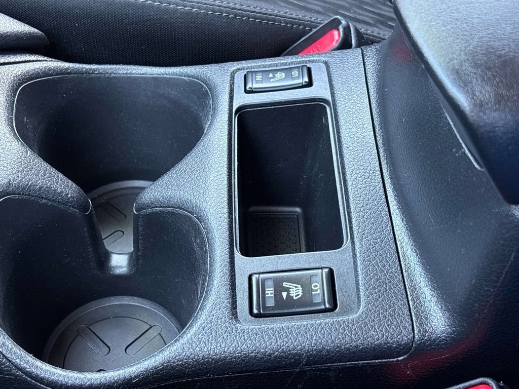 Used 2019 Nissan Rogue SV AWD/4WD image 27
