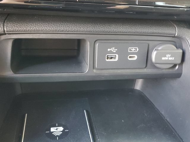 Used 2023 Honda Pilot Elite image 32