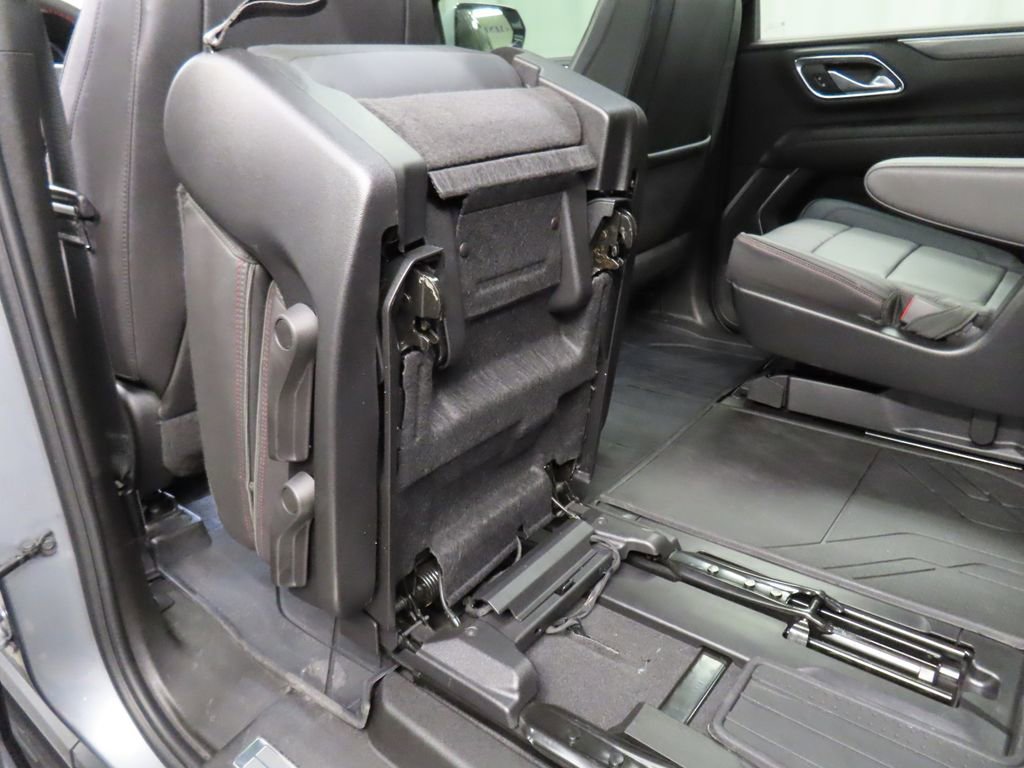 Used 2024 Chevrolet Suburban RST w/ Luxury Package image 68