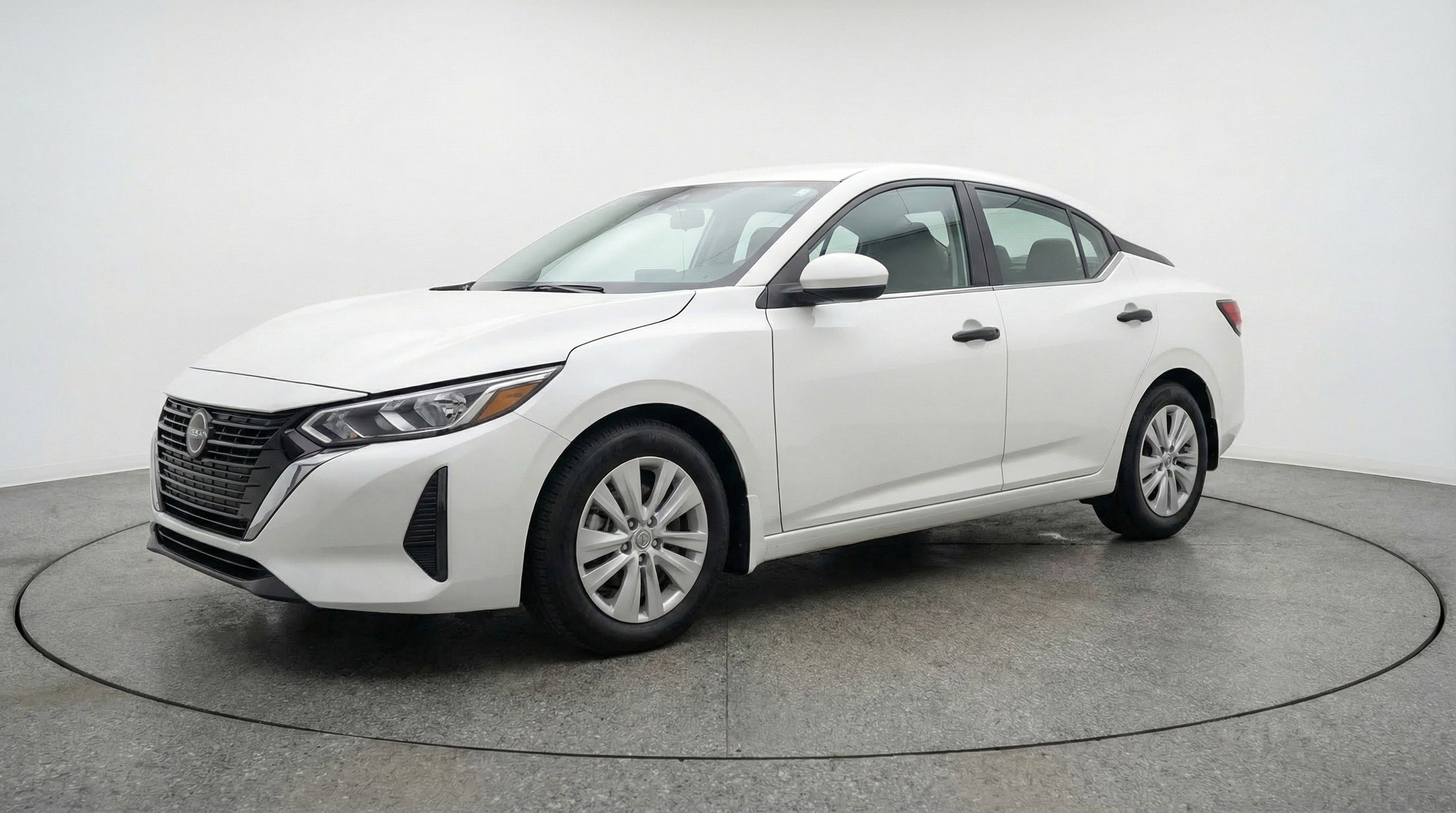 Used 2025 Nissan Sentra S image 3