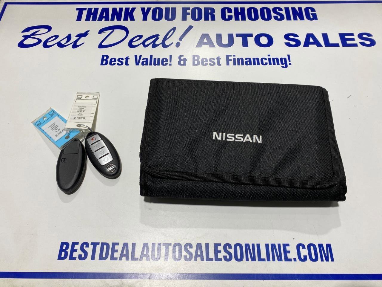 Used 2017 Nissan Rogue SV AWD/4WD image 26