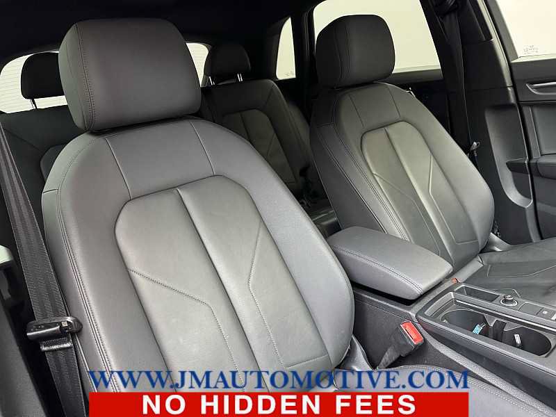 Used 2021 Audi Q3 2.0T Premium w/ Convenience Package AWD/4WD image 21
