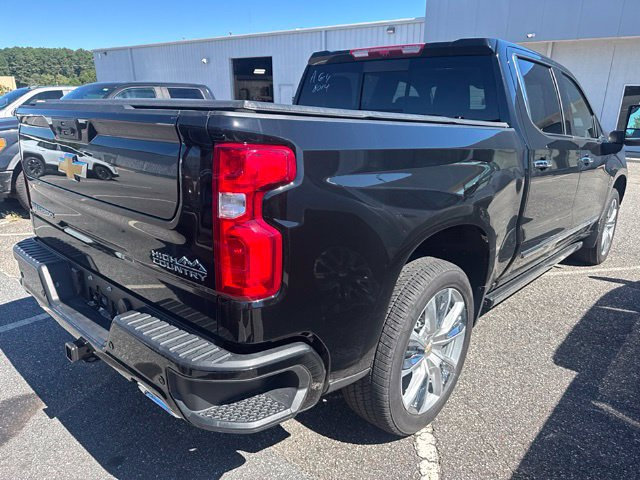 Used 2026 Chevrolet Silverado 1500 High Country w/ High Country Premium Package AWD/4WD image 5