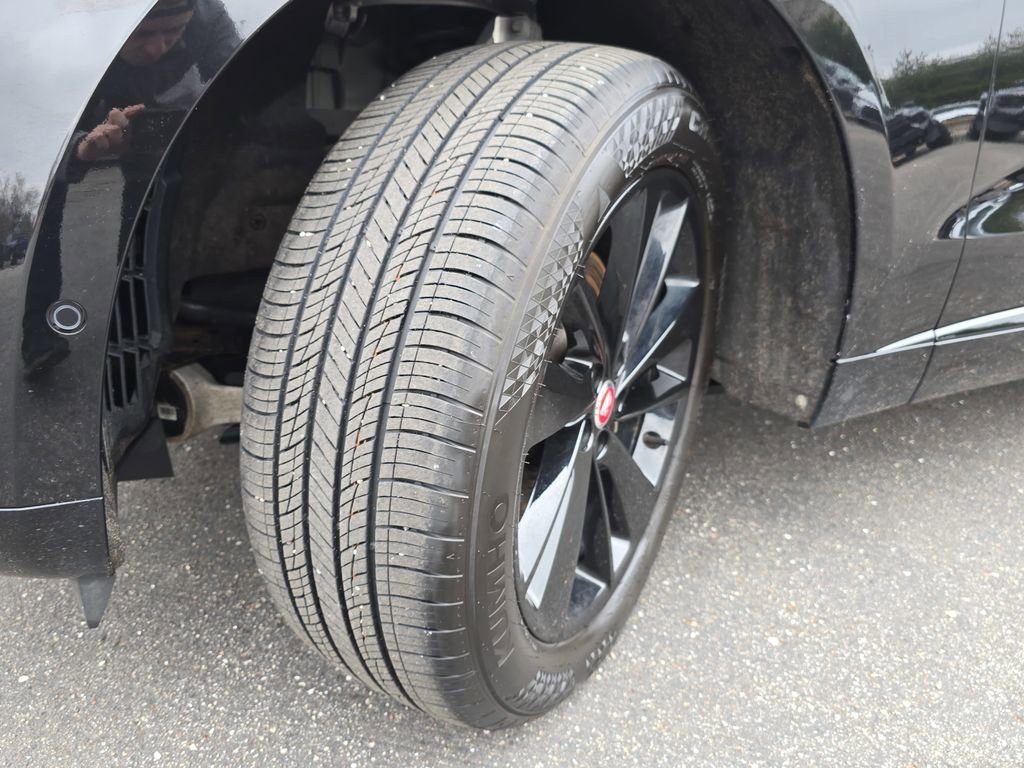 Used 2021 Jaguar F-PACE S image 33