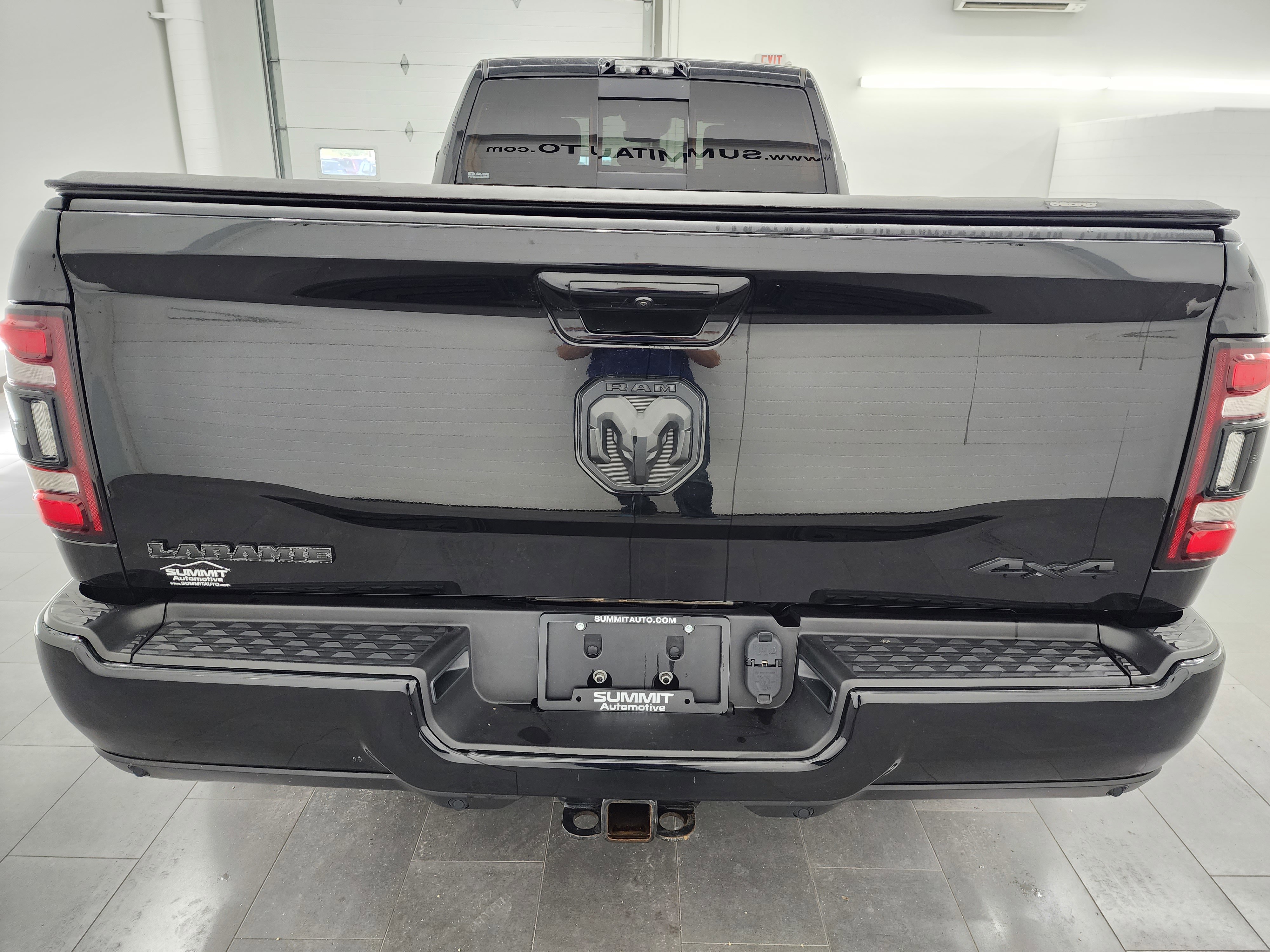 Used 2020 RAM 3500 Laramie image 32